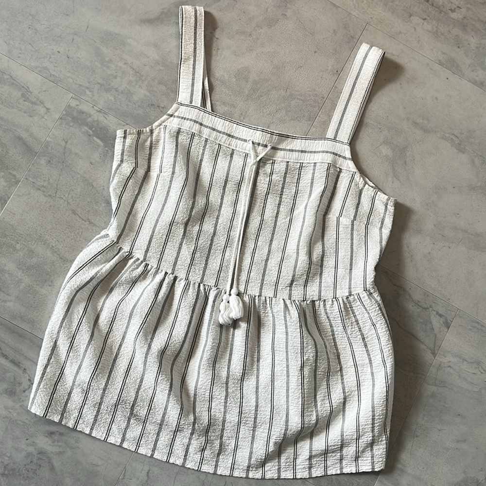 Banana Republic Tank top crinkle textured white/charcoal peplum size XS